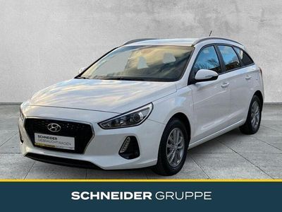 Gebraucht Hyundai i30 Passion 120 PS (88 kW) 2018 Weiss Kombi
