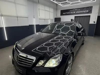 Gebraucht Mercedes E500 Avantgarde 387 PS (284 kW) 2009 Schwarz Limousine