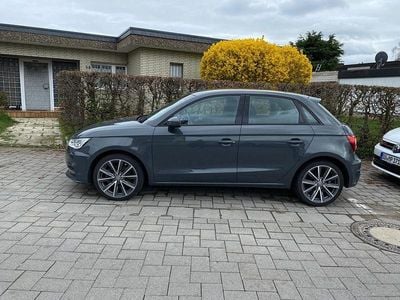 Gebraucht Audi A1 Sportback Sport 125 PS (91 kW) 2015 Grau Kleinwagen