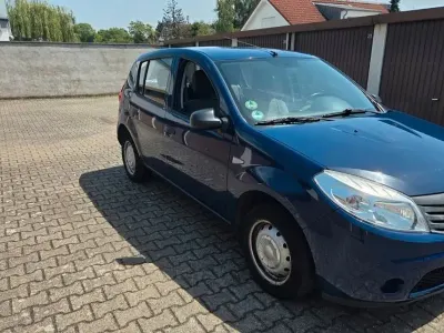 Gebraucht Dacia Sandero 75 PS (55 kW) 2008 Blau Kleinwagen