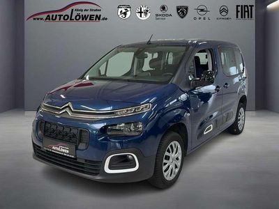 Blau Gebraucht 2023 Citroën Berlingo Feel Van / Kleinbus | 21.630 € (Fairer Preis)