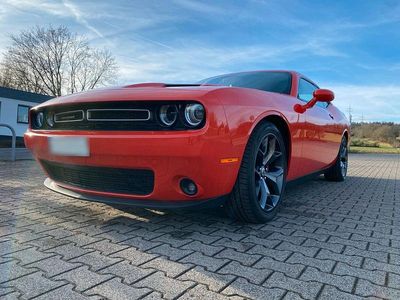 Gebraucht Dodge Challenger SXT 309 PS (227 kW) 2018 Orange Coupé