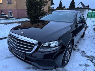 Gebraucht Mercedes E300 194 PS (142 kW) 2019 Schwarz Limousine