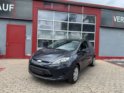 Gebraucht Ford Fiesta Ambiente 60 PS (44 kW) 2009 Royalgrau met. Kleinwagen