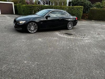 Gebraucht BMW 335 Cabriolet 306 PS (225 kW) 2008 Schwarz Cabrio
