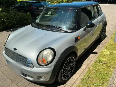 Usado Mini Cooper 120 CV (88 kW) 2007 Plateado Utilitario