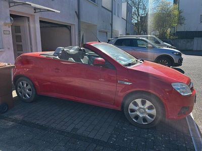 Gebraucht Opel Tigra 90 PS (66 kW) 2007 Rot Cabrio