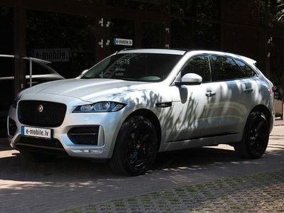 Gebraucht Jaguar F-Pace R-Sport 179 PS (131 kW) 2019 Silber SUV