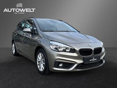 Gebraucht BMW 218 Active Tourer Basis 150 PS (110 kW) 2015 Silber Van / Kleinbus