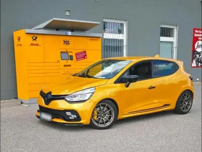 Gebraucht Renault Clio IV Trophy 220 PS (161 kW) 2016 Gelb Kleinwagen