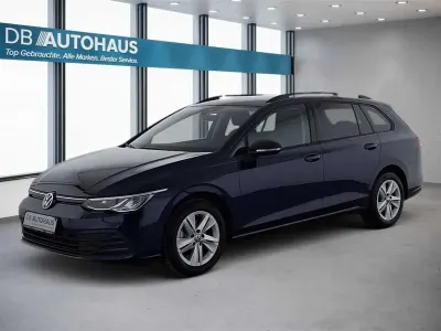 Gebraucht VW Golf VIII Life 110 PS (80 kW) 2024 Blau Kombi