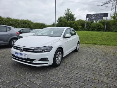 Gebraucht VW Polo Comfortline 95 PS (69 kW) 2019 Weiß Kleinwagen