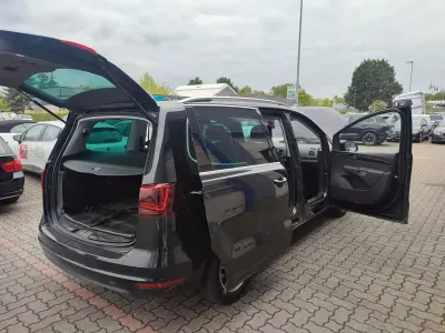 Używany Seat Alhambra 177 KM (130 kW) 2021 Czarny Minivan