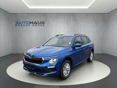 Graphitegrau metallic Neu 2025 Skoda Kamiq Selection SUV | 30.590 € (Fairer Preis)