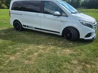 Gebraucht Mercedes V250 190 PS (139 kW) 2016 Weiß Van / Kleinbus