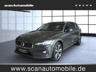 Begagnad Volvo V60 CC Plus 197 HK (144 kW) 2023 Grå Kombi