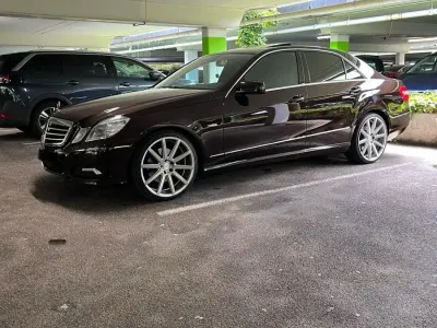 Gebraucht Mercedes E350 Avantgarde 231 PS (169 kW) 2009 Braun Limousine
