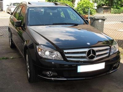 Gebraucht Mercedes C220 170 PS (125 kW) 2010 Schwarz Kombi