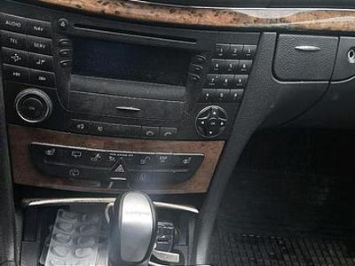 Mercedes E280