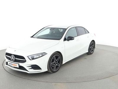 Gebraucht Mercedes A180 AMG line 136 PS (100 kW) 2021 Weiß Limousine