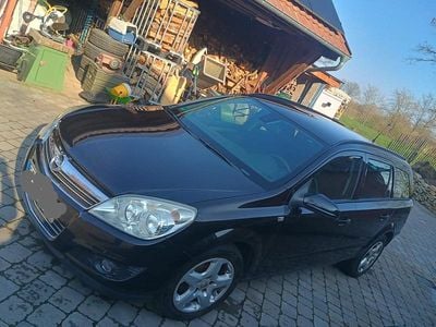 Gebraucht Opel Astra 105 PS (77 kW) 2007 Schwarz Kombi