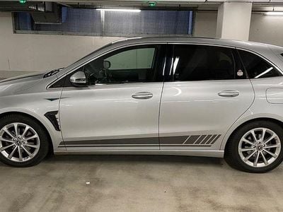 Usata Mercedes B180 Progressive 136 CV (100 kW) 2020 Argento Monovolume