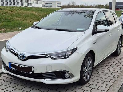 Toyota Auris Hybrid