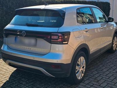 Gebraucht VW T-Cross 95 PS (69 kW) 2022 Silber SUV