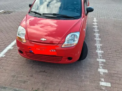Gebraucht Chevrolet Matiz 51 PS (37 kW) 2009 Rot Kleinwagen