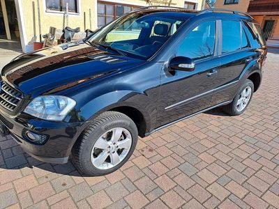 Gebraucht Mercedes ML320 224 PS (164 kW) 2007 Schwarz SUV