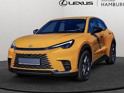 Gelb Neu 2025 Lexus LBX SUV | 30.890 €