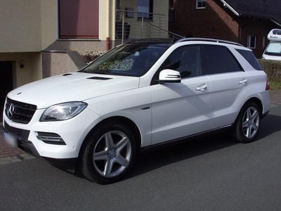 Gebraucht Mercedes ML350 258 PS (189 kW) 2015 Weiß SUV