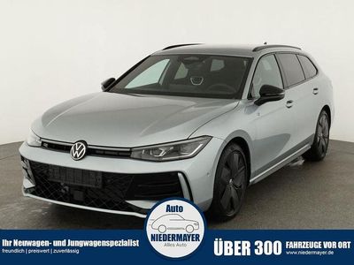Nouă VW Passat R-line 193 CP (141 kW) 2026 Argintiu Break