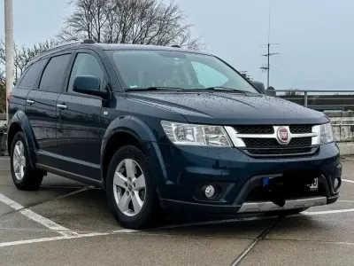 Gebraucht Fiat Freemont 170 PS (125 kW) 2014 Blau SUV