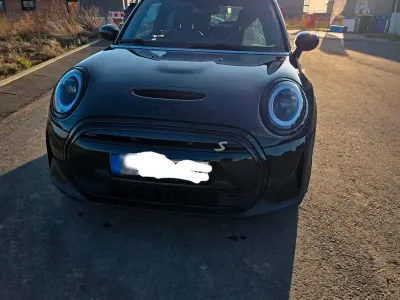Gebraucht Mini Cooper SE 135 kW (184 PS) 2021 Schwarz Kleinwagen
