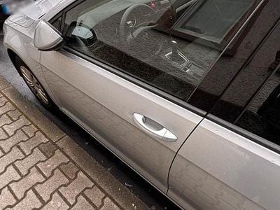 Gebraucht VW Golf VII Comfortline 116 PS (85 kW) 2019 Grau Kleinwagen