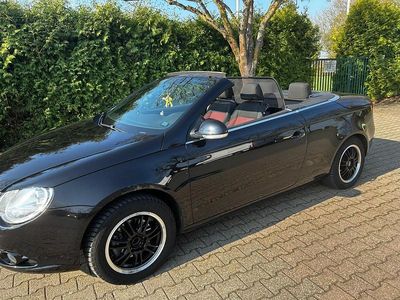 Gebraucht VW Eos 115 PS (84 kW) 2008 Schwarz Cabrio