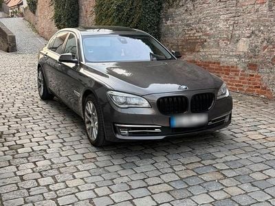 Gebraucht BMW 750L 381 PS (280 kW) 2012 Limousine