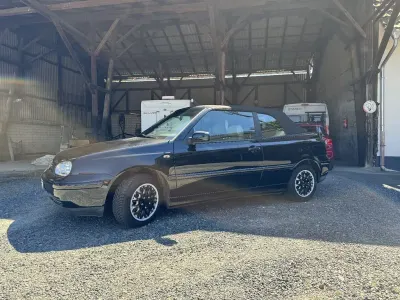 Gebraucht VW Golf Cabriolet 101 PS (74 kW) 1998 Schwarz Cabrio