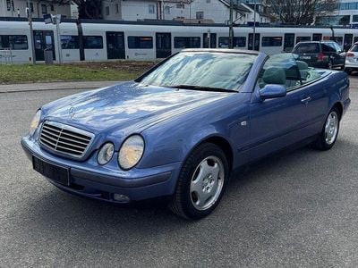 Usata Mercedes CLK200 Elegance 136 CV (100 kW) 1998 Blu Cabrio