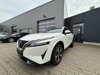 Weiß Gebraucht 2024 Nissan Qashqai N-Connecta SUV | 23.990 €