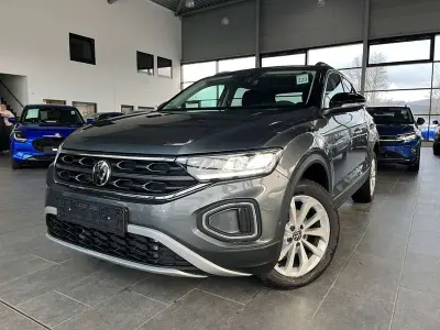 Używany VW T-Roc Cabriolet 150 KM (110 kW) 2025 Szary SUV