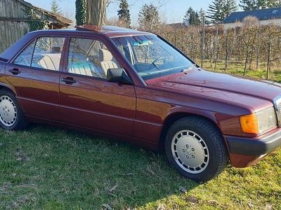 Usata Mercedes 190 122 CV (89 kW) 1990 Rosso Berlina