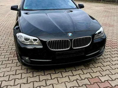 Gebraucht BMW 525 218 PS (160 kW) 2013 Schwarz Kombi