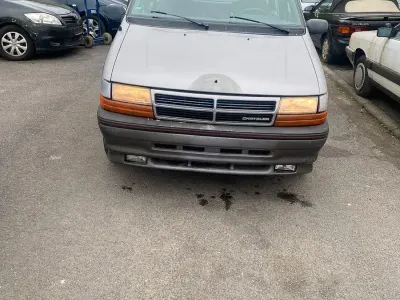Używany Chrysler Voyager 150 KM (110 kW) 1993 Minivan