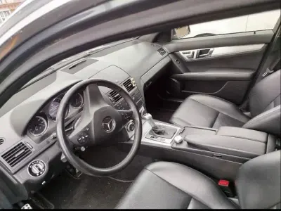 Gebraucht Mercedes C320 Avantgarde 271 PS (199 kW) 2009 Grau Kombi