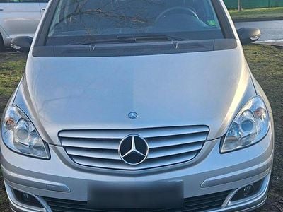 Gebraucht Mercedes B170 116 PS (85 kW) 2007 Silber Van / Kleinbus