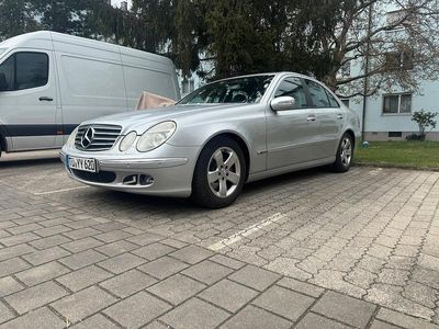 Mercedes E320