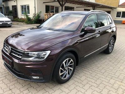 Rot Gebraucht 2018 VW Tiguan Sound SUV | 17.990 € (Fairer Preis)