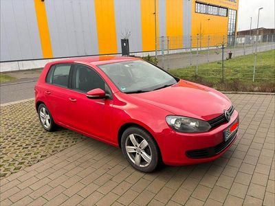 Gebraucht VW Golf VI Trendline 102 PS (75 kW) 2009 Rot Kleinwagen
